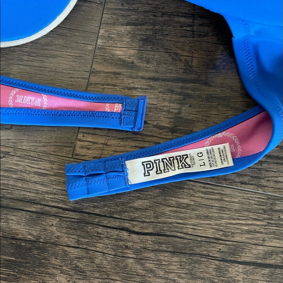 Victoria’s Secret bikini top - Picture 2 of 2